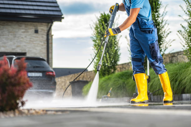 Best Parking Lot and Garage Cleaning  in Stevens Point, WI